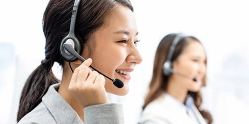 Gọi điện thông qua Hotline